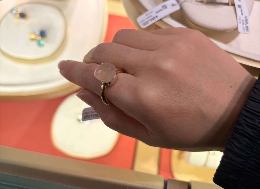 ポメラート ヌード ローズクオーツ 試着